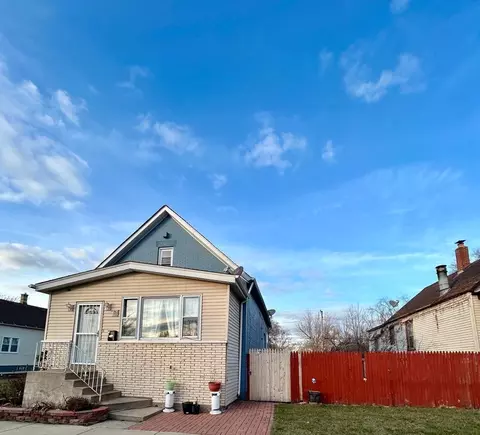 32 156th St, Calumet City, IL 60409