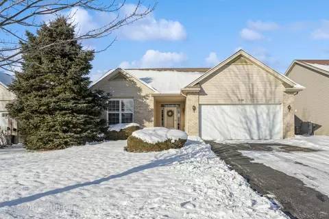 17124 Carlislie Ln, Lockport, IL 60441