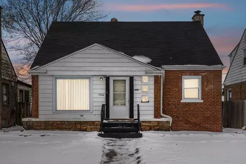 1594 State Line Rd, Calumet City, IL 60409