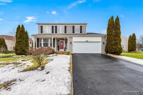 2793 Rosehall Ln, Aurora, IL 60503