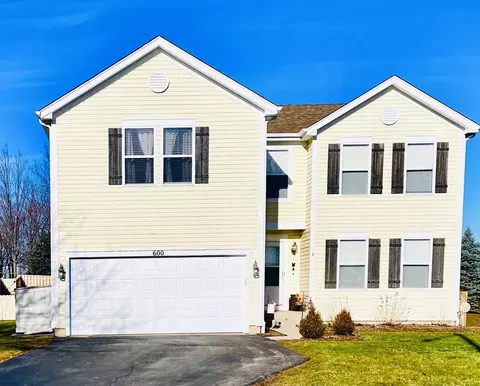 600 Sara Ln, Marengo, IL 60152