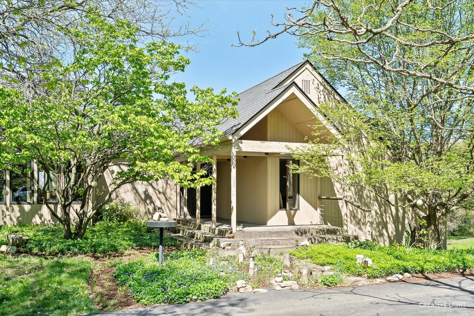 38 W480 Silver Gln Rd  