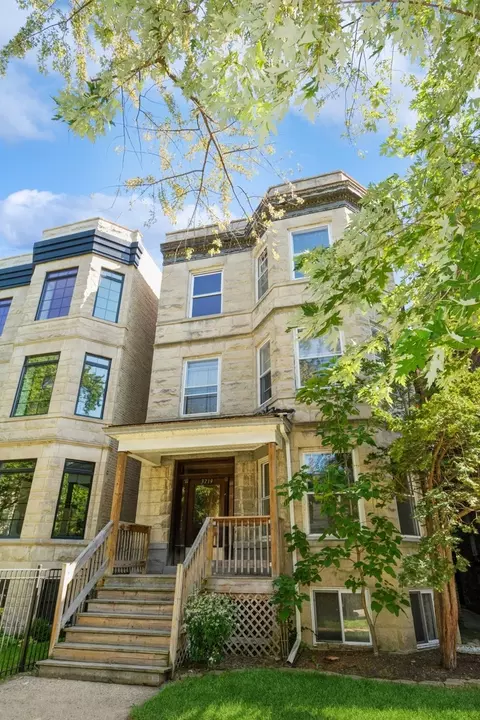 3719 N Magnolia Ave, Chicago, IL 60613