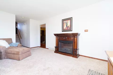 7605 Lorel Ave, Burbank, IL 60459 photo 3