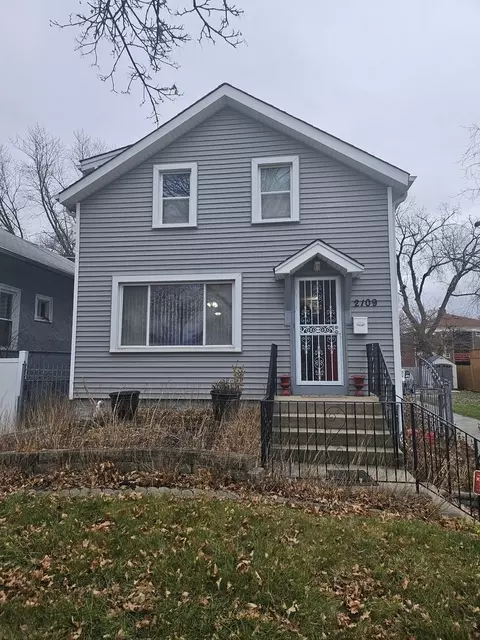 2109 S 6th Ave, Maywood, IL 60153