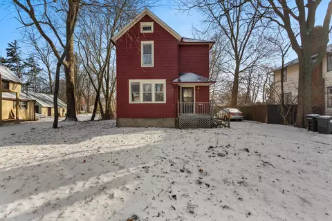 804 S Race St, Urbana, IL 61801