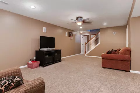 24 Harbor Pointe Cir, Bloomington, IL 61704 photo 35