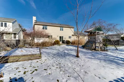 24 Harbor Pointe Cir, Bloomington, IL 61704 photo 41