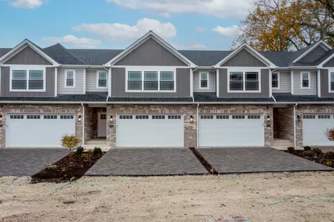8300 W 111th St #8312, Palos Hills, IL 60465