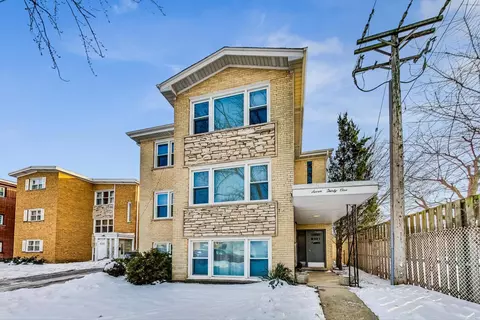 731 Beau Ct, Des Plaines, IL 60016