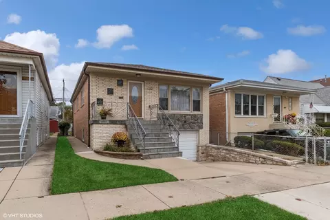 3342 N Oleander Ave, Chicago, IL 60634