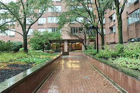 801 S Plymouth Ct #1001, Chicago, IL 60605