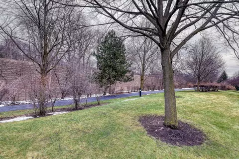716 Littleton Trl #716, Elgin, IL 60120 photo 4