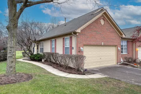 716 Littleton Trl #716, Elgin, IL 60120 photo 2