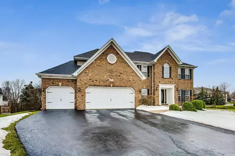 25719 Skyline Ct S, Plainfield, IL 60585