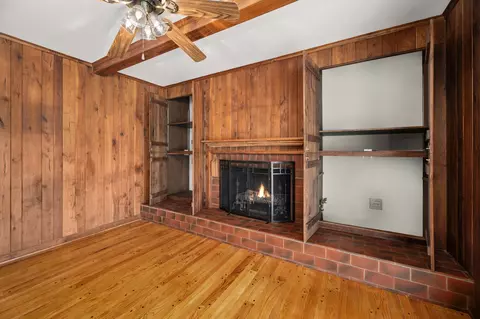 36 W805 Wildmere Dr, Elgin, IL 60123 photo 16