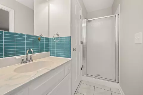 36 W805 Wildmere Dr, Elgin, IL 60123 photo 31