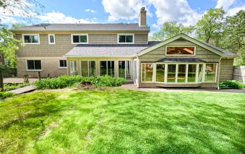 36 W805 Wildmere Dr, Elgin, IL 60123 photo 4