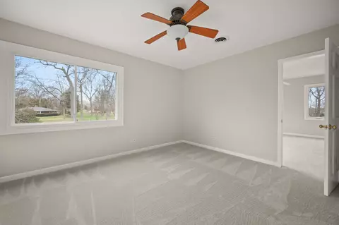 36 W805 Wildmere Dr, Elgin, IL 60123 photo 32