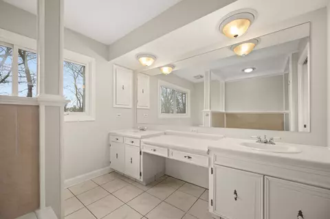 36 W805 Wildmere Dr, Elgin, IL 60123 photo 28