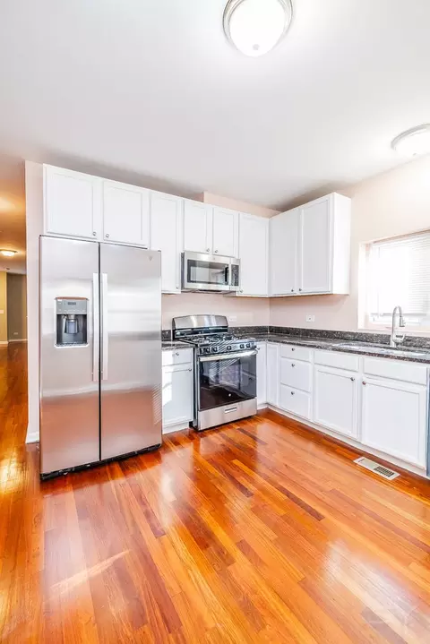 5604 S Bishop St, Chicago, IL 60636 photo 10