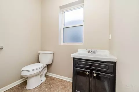 5604 S Bishop St, Chicago, IL 60636 photo 5