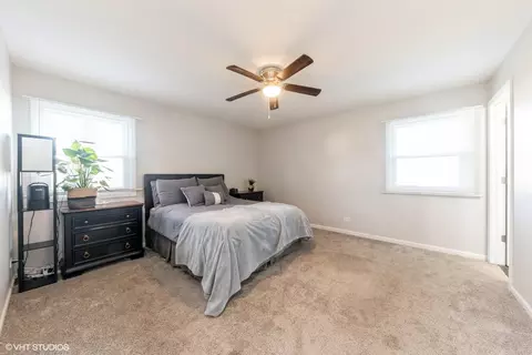 Bedroom - 4190 N Firestone Dr, Hoffman Estates, IL 60192 photo 1 of 4