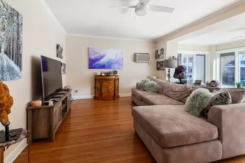 750 W Bittersweet Pl, Chicago, IL 60613 photo 38