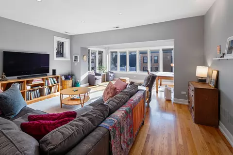 750 W Bittersweet Pl, Chicago, IL 60613 photo 17