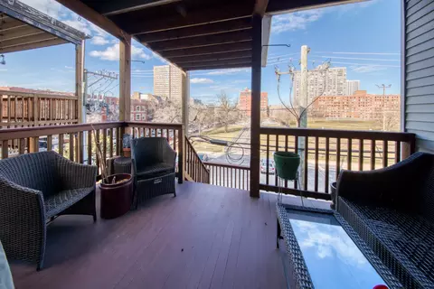 750 W Bittersweet Pl, Chicago, IL 60613 photo 19
