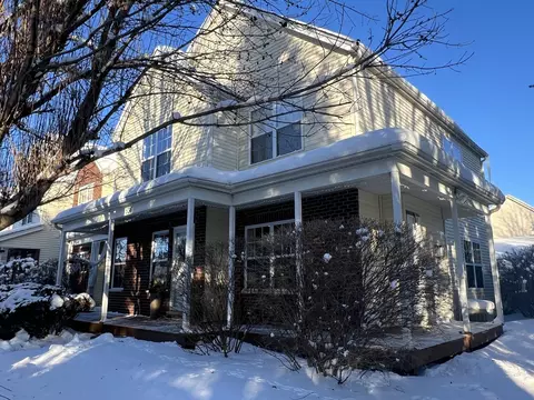 536 Clayton Cir #A, Sycamore, IL 60178