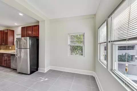 2700 N Artesian Ave, Chicago, IL 60647 photo 4