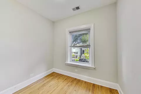 2700 N Artesian Ave, Chicago, IL 60647 photo 13
