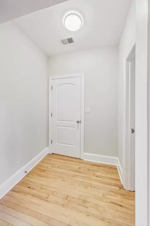 2700 N Artesian Ave, Chicago, IL 60647 photo 16