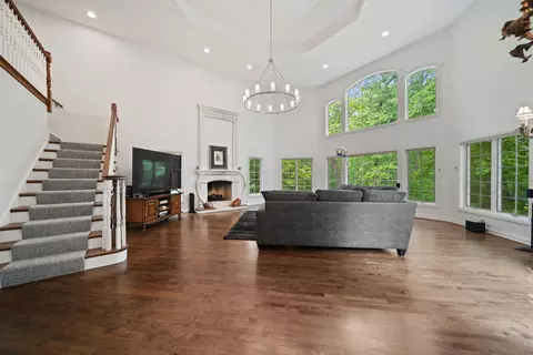 7 N N751 N Sayer Rd, Bartlett, IL 60103 photo 8