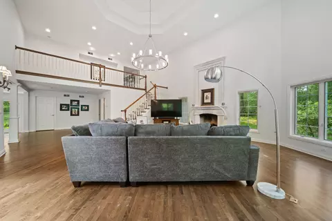 7 N N751 N Sayer Rd, Bartlett, IL 60103 photo 9