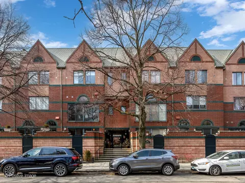 1616 N Hudson Ave #9, Chicago, IL 60614