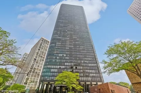 5415 N Sheridan Rd #3105, Chicago, IL 60660