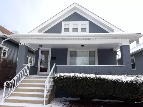 826 S Grove Ave, Oak Park, IL 60304