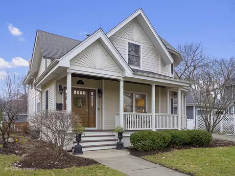 133 S Stone Ave, La Grange, IL 60525