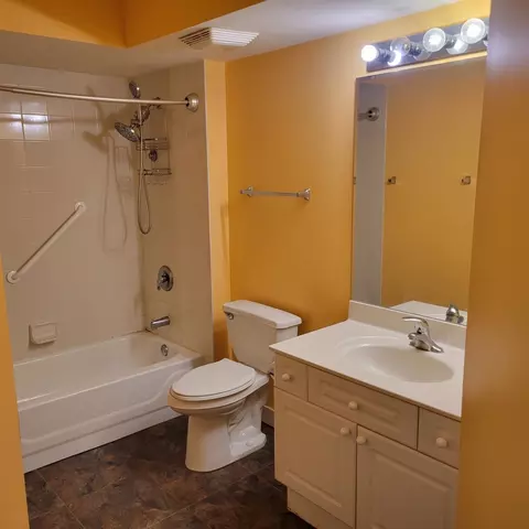 1477 E Thacker St #302, Des Plaines, IL 60016 photo 24
