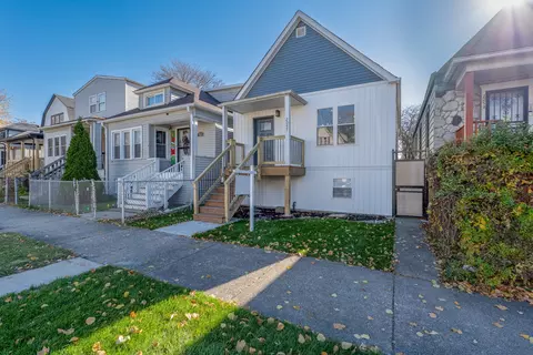 2057 W 70th St, Chicago, IL 60636