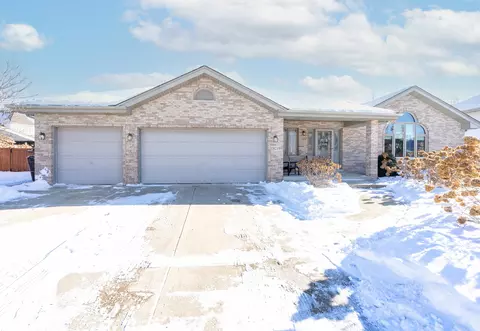 18219 Clear Creek Xing, Orland Park, IL 60467