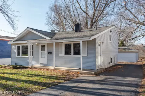 194 S Park Blvd, Glen Ellyn, IL 60137