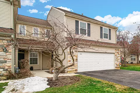 623 Shakespeare Dr, Grayslake, IL 60030