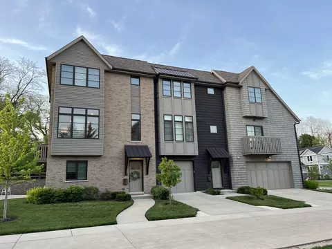 486 Newton Ave, Glen Ellyn, IL 60137