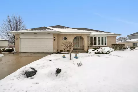 8745 Henry St, Orland Park, IL 60462