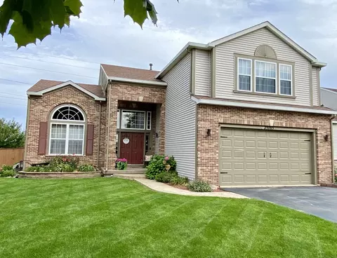 25765 Red Oak Rd, Channahon, IL 60410