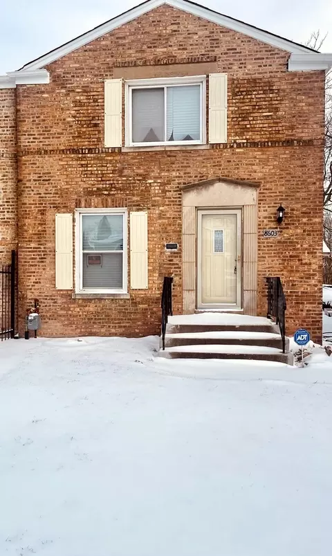 8603 S Champlain Ave, Chicago, IL 60619