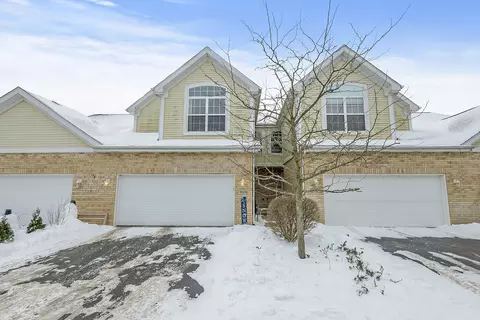 16126 Hillcrest Cir, Orland Park, IL 60467